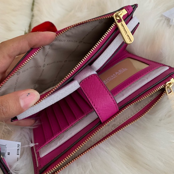 Last one 💓 new MK 3in one - Picture 4 of 4